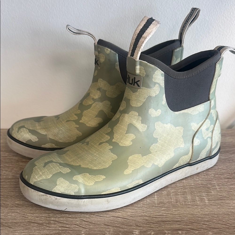 Huk Olive and Black Camo Rain Boots